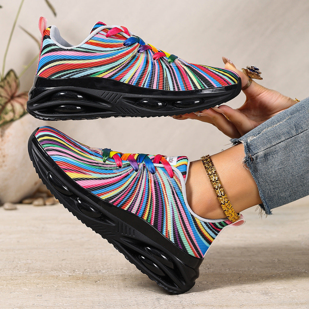 Non-slip casual breathable sneakers