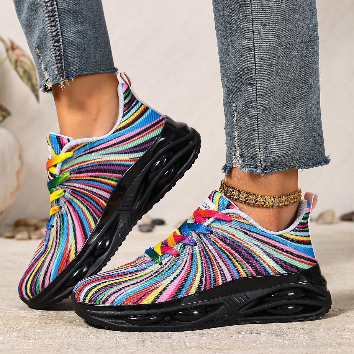 Non-slip casual breathable sneakers